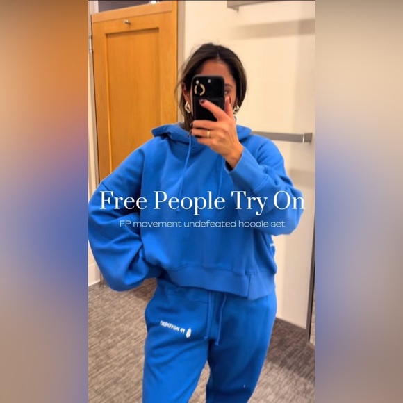 Free People Pants - Free People FP Movement Undefeated Set in Light Cobalt Combo